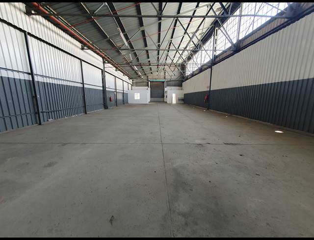 352M² WAREHOUSE TO LET IN CITY DEEP